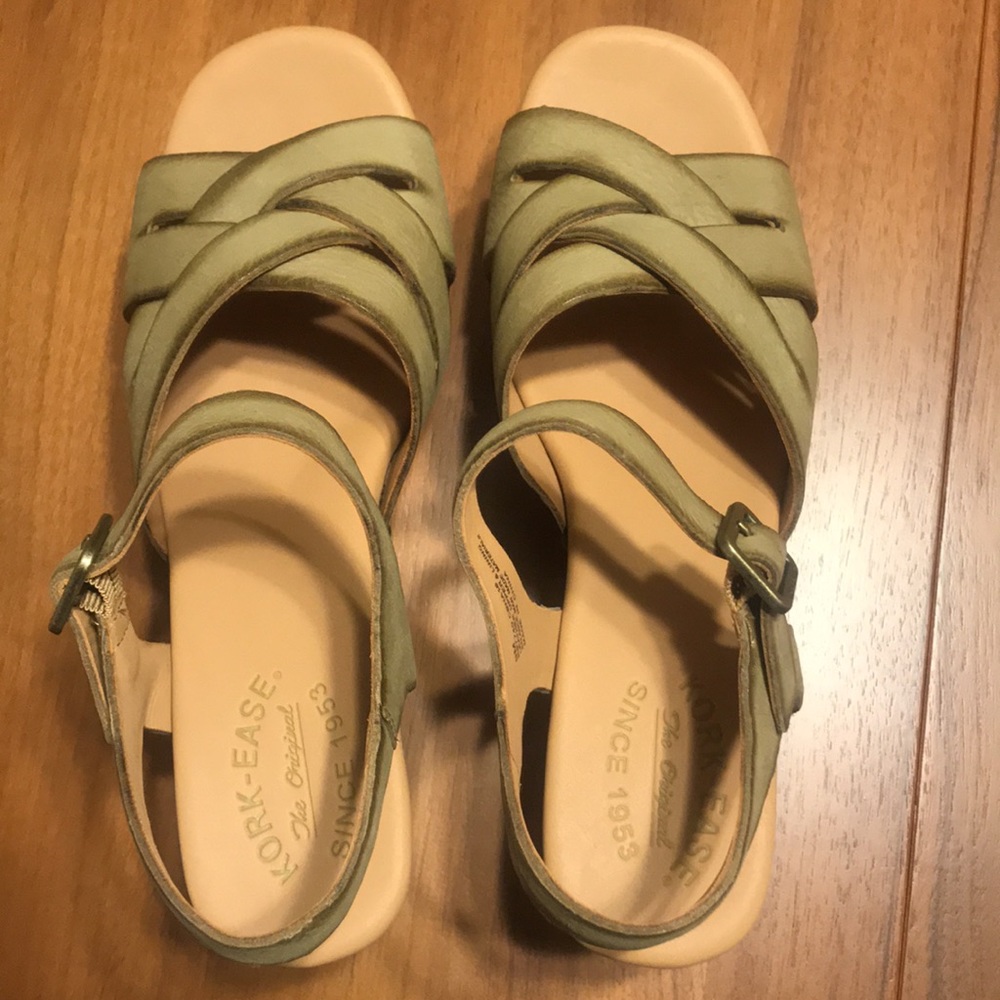 Kork-Ease Wasau Platform Sandals, light green, size 9 (40.5) - Picture 6 of 7